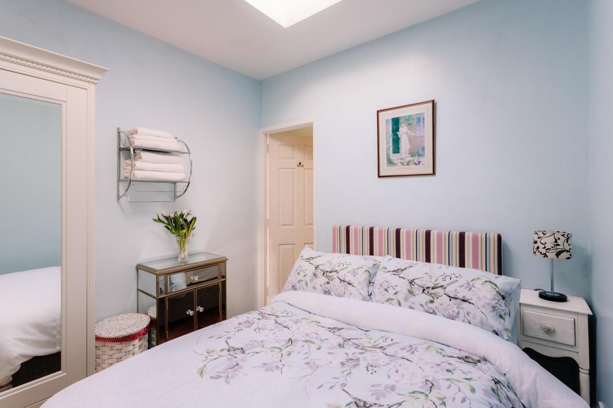 Brookhall Cottages Lisburn Room photo